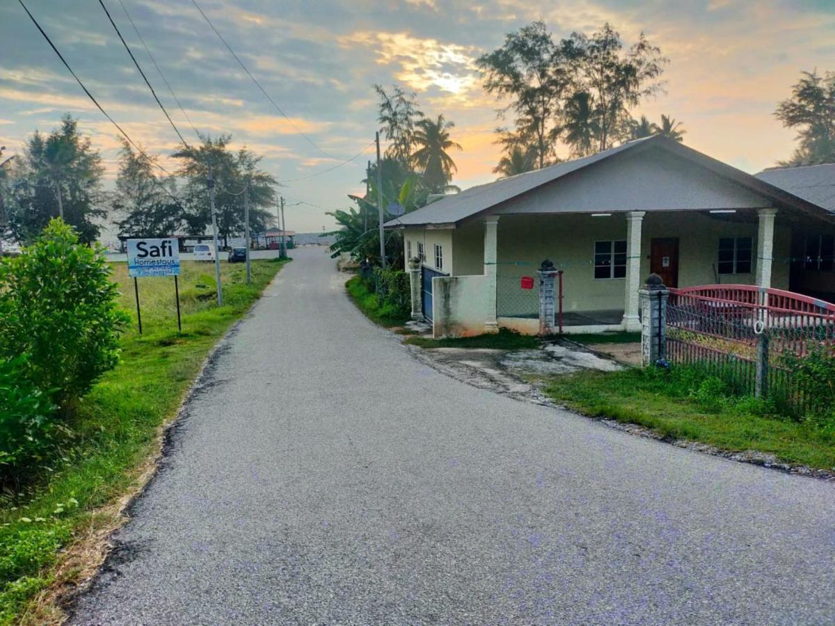 Oyo 90577 Safi Homestay Kuala Terengganu Buitenkant foto