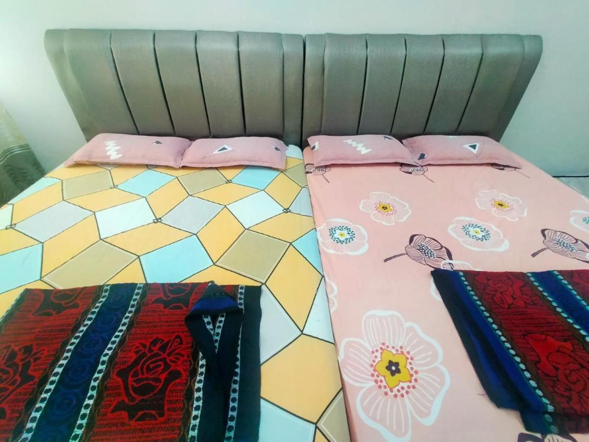 Oyo 90577 Safi Homestay Kuala Terengganu Buitenkant foto