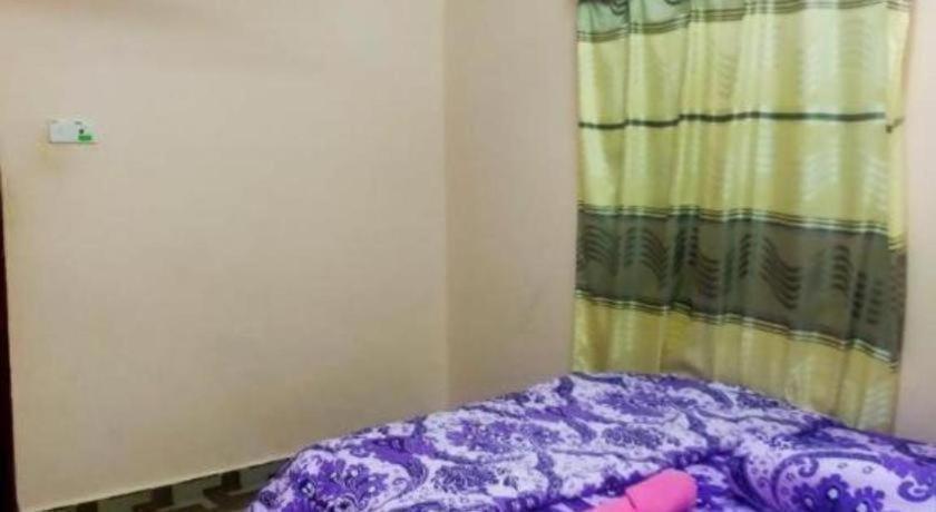 Oyo 90577 Safi Homestay Kuala Terengganu Buitenkant foto